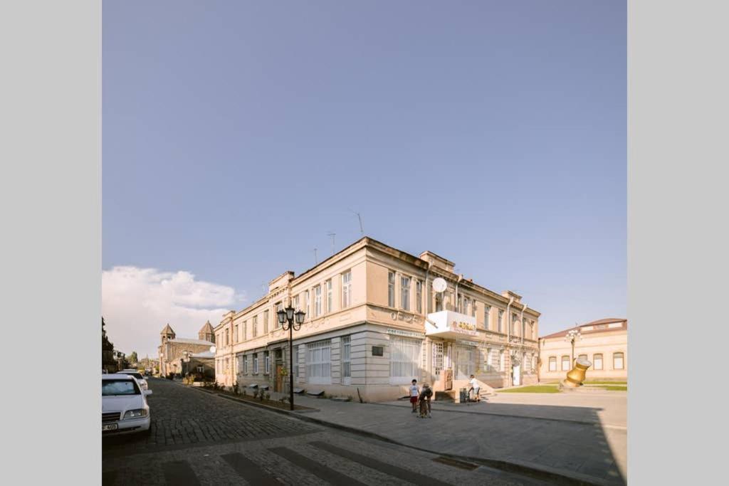 New Central Apartment In Gjumri Exteriör bild